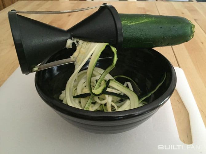 Zucchini-Noodle-Preparation